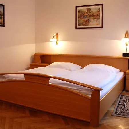 Hotel Grand Matej 3*