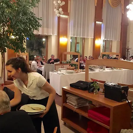 Отель & Grand Matej 3*