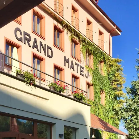 Hotel&penzión Grand Matej 3*