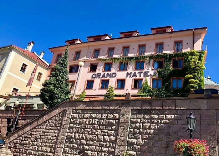 Hotel Grand Matej 3*